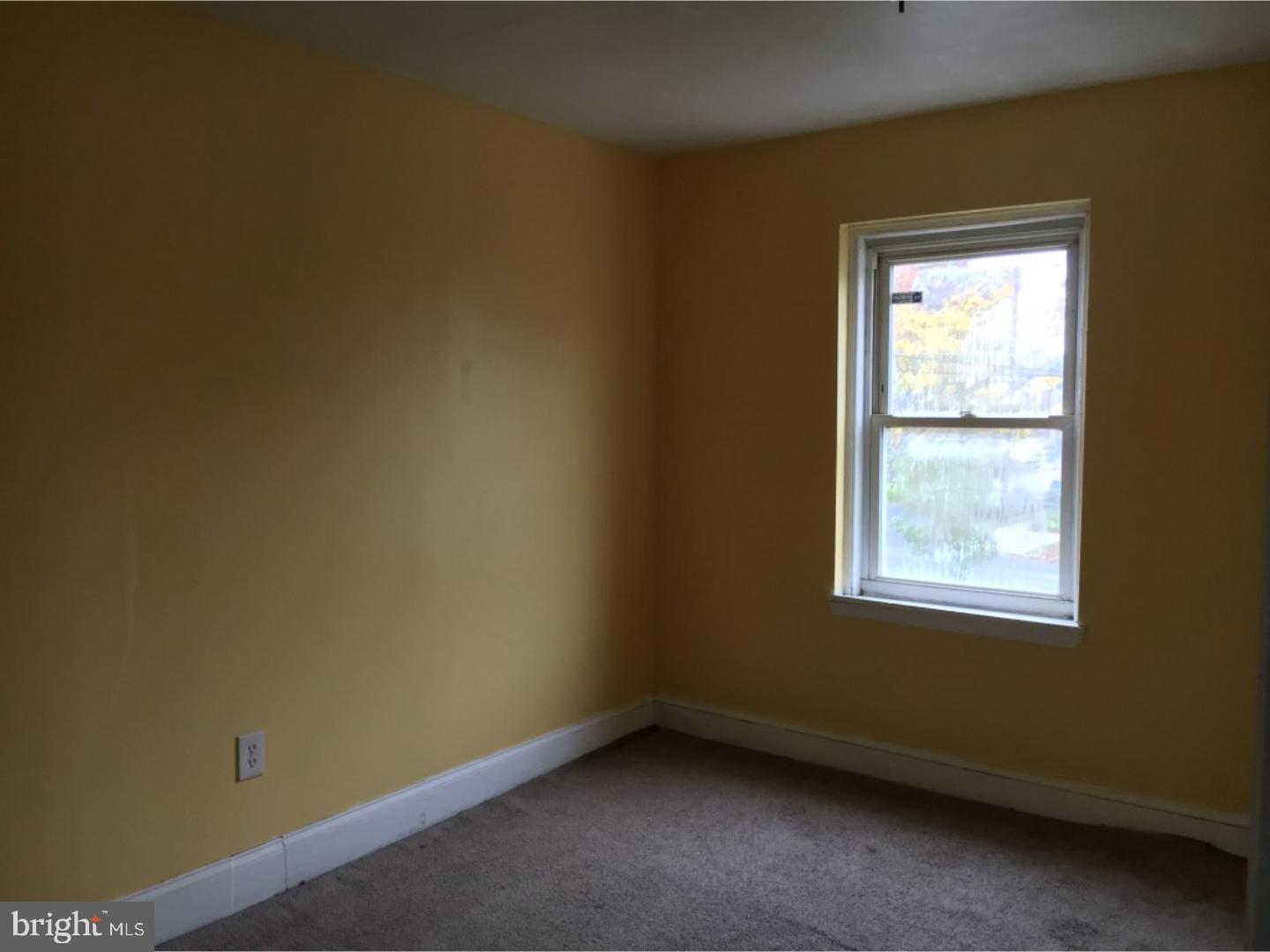 1061 Collings Road Camden, NJ 08104 - Photo 9 of 14