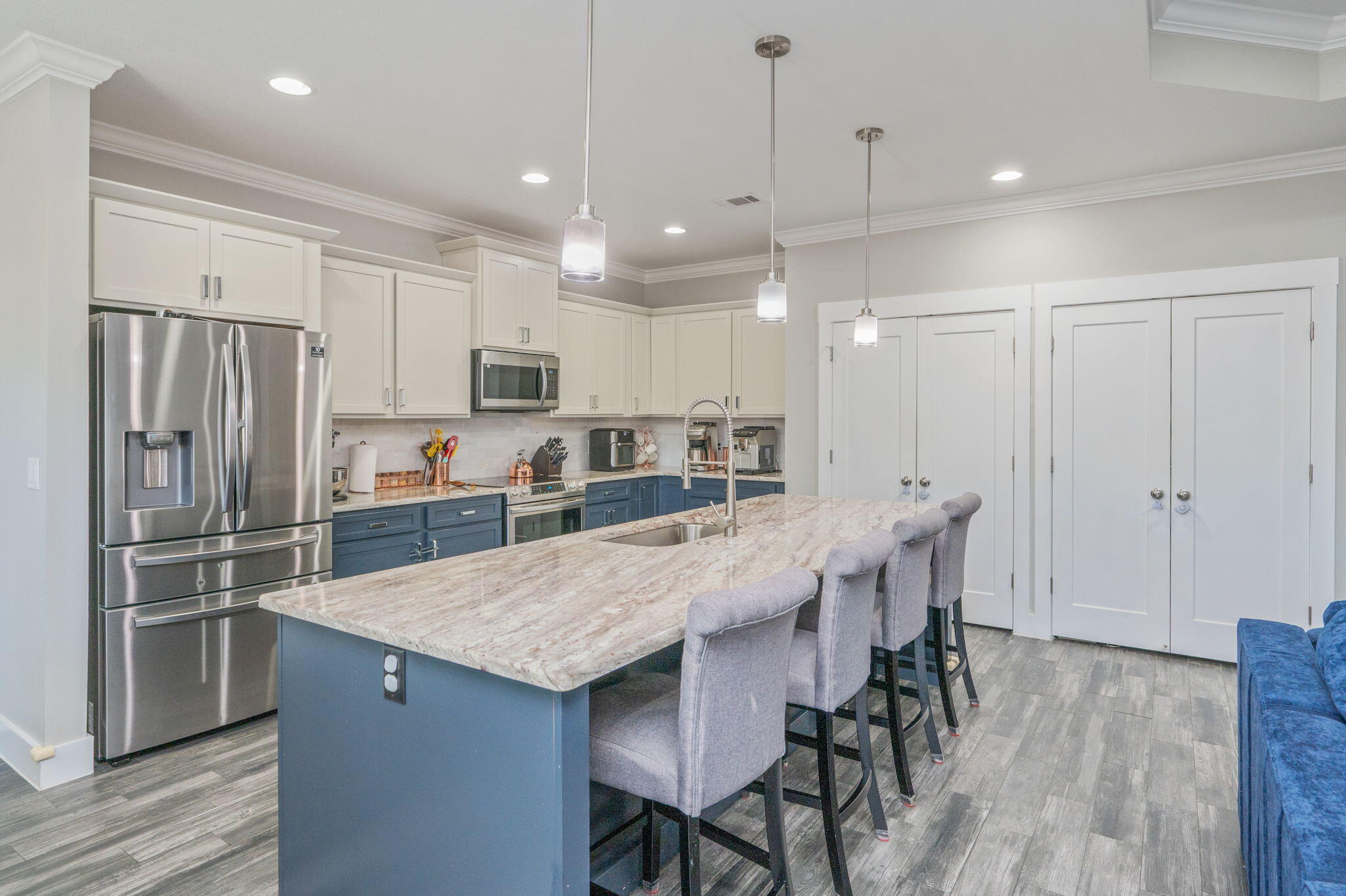 1504 West Ponderosa Road Fort Walton Beach, FL 32547 - Photo 11 of 43 LARGE KITCHEN