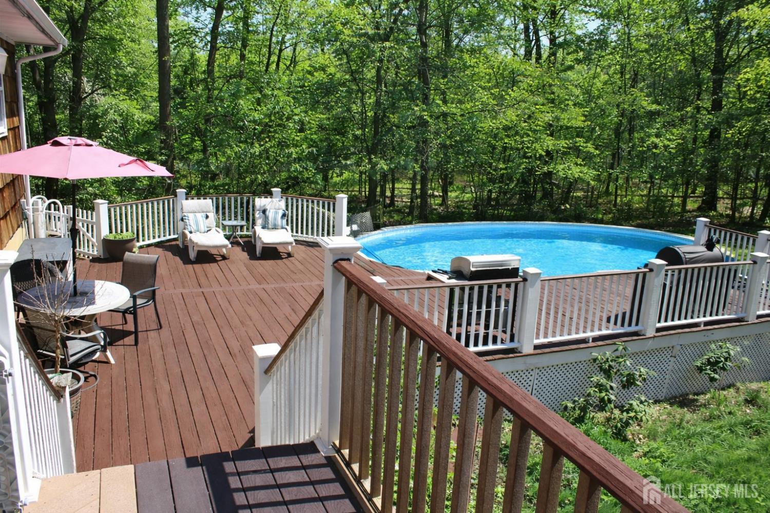398 Pleasant Valley Road Old Bridge, NJ 08857 - Photo 4 of 39