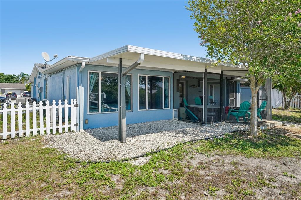 1133 Grand Boulevard Holiday, FL 34690 - Photo 25 of 35