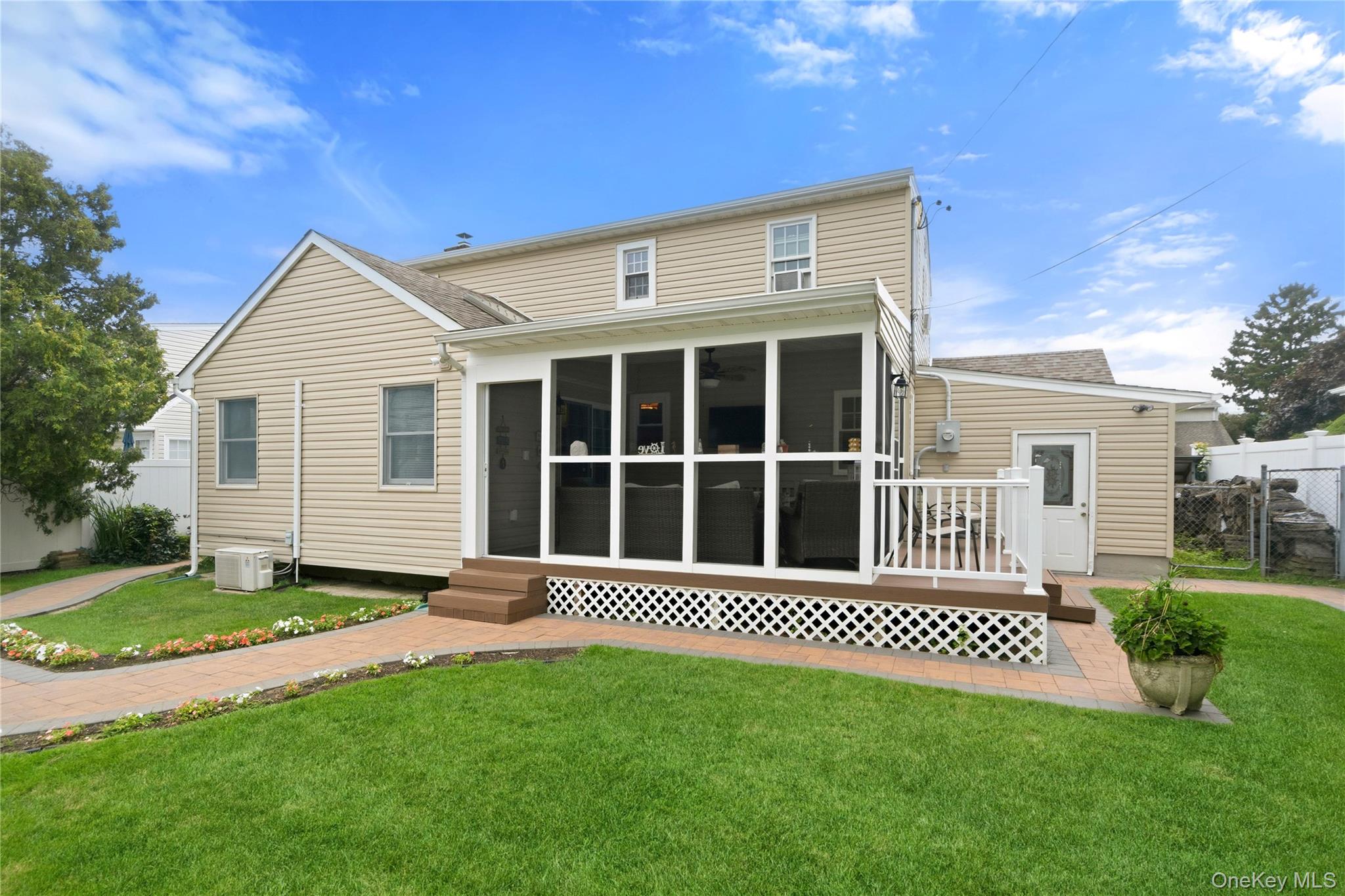 1865 Dover Road Wantagh, NY 11793 - Photo 22 of 28