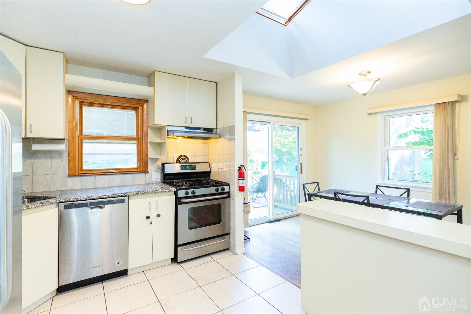 3 Larchmont Road Edison, NJ 08837 - Photo 14 of 44