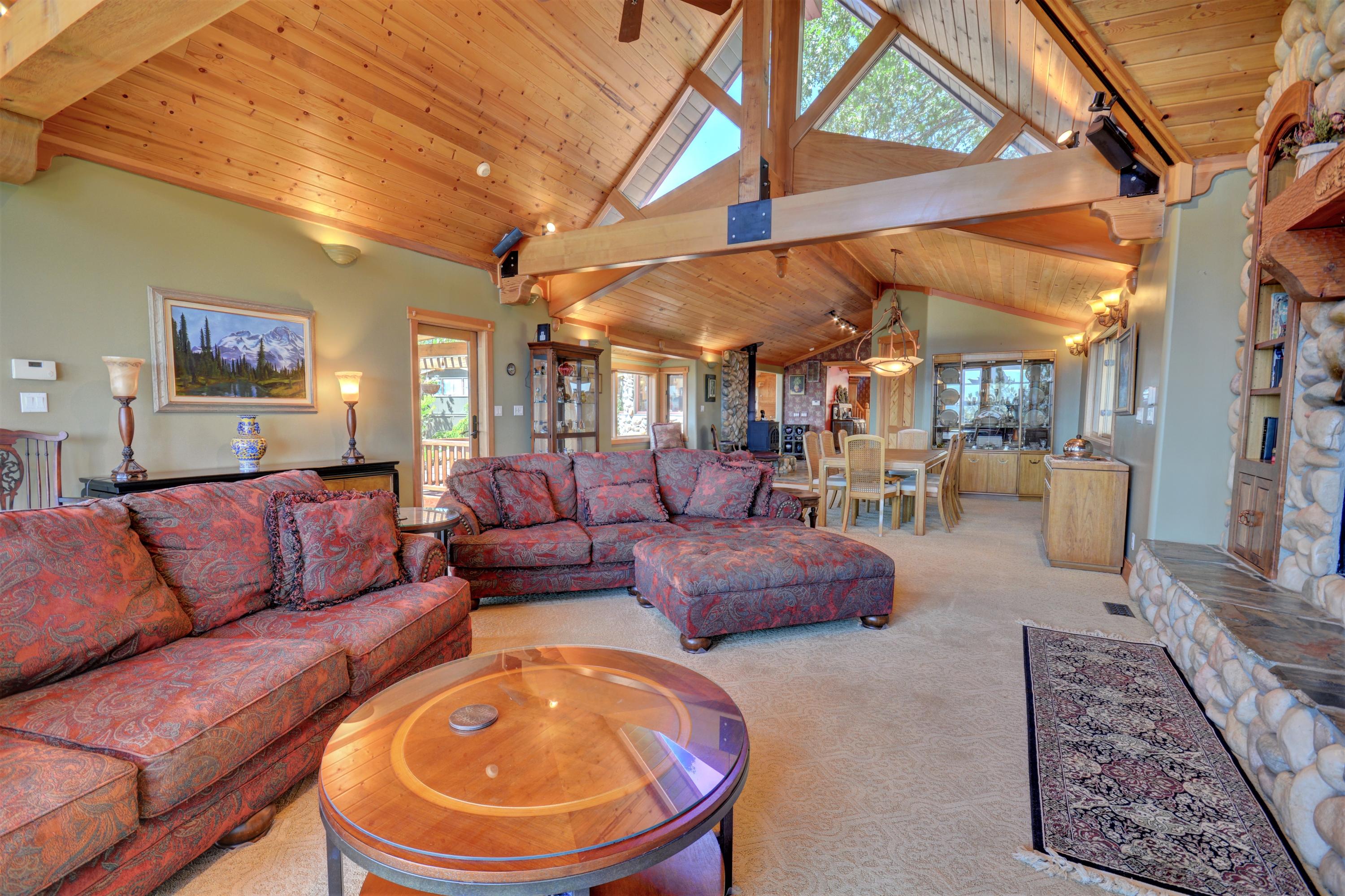 2421 Old Military Road Central Point, OR 97502 - Photo 10 of 35 25