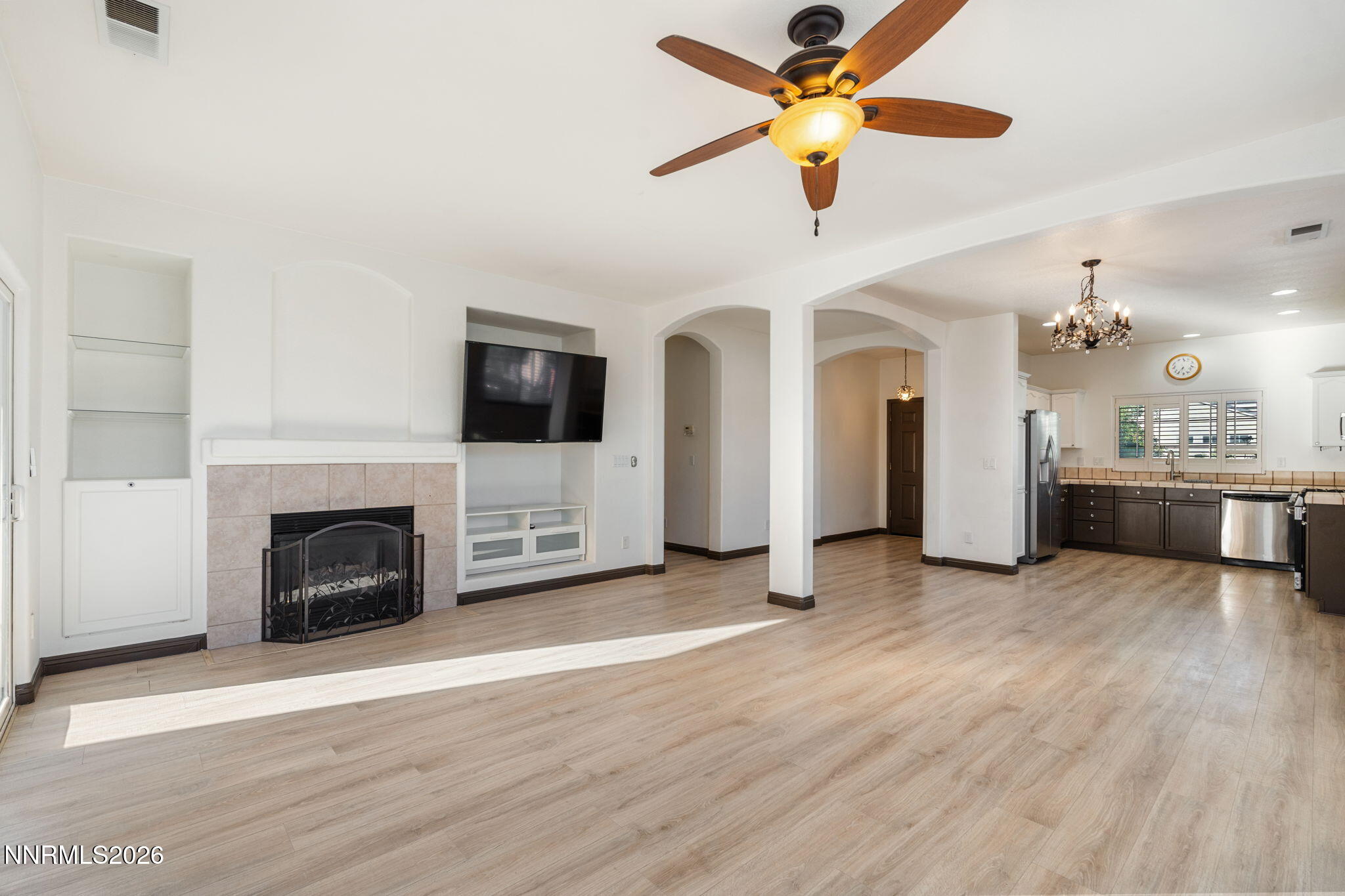 10235 Lucente Way Reno, NV 89521 - Photo 14 of 31 16-web-or-mls-DSC05077