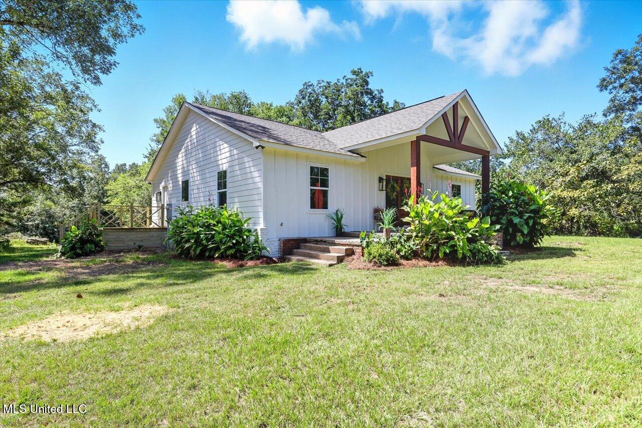151 Pat Luckett Road Canton, MS 39046 - Photo 7 of 28 03-151 Pat Luckett Rd - Home Tours MS