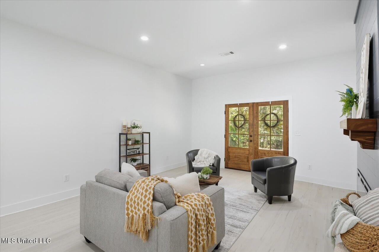 151 Pat Luckett Road Canton, MS 39046 - Photo 9 of 28 07-151 Pat Luckett Rd - Home Tours MS