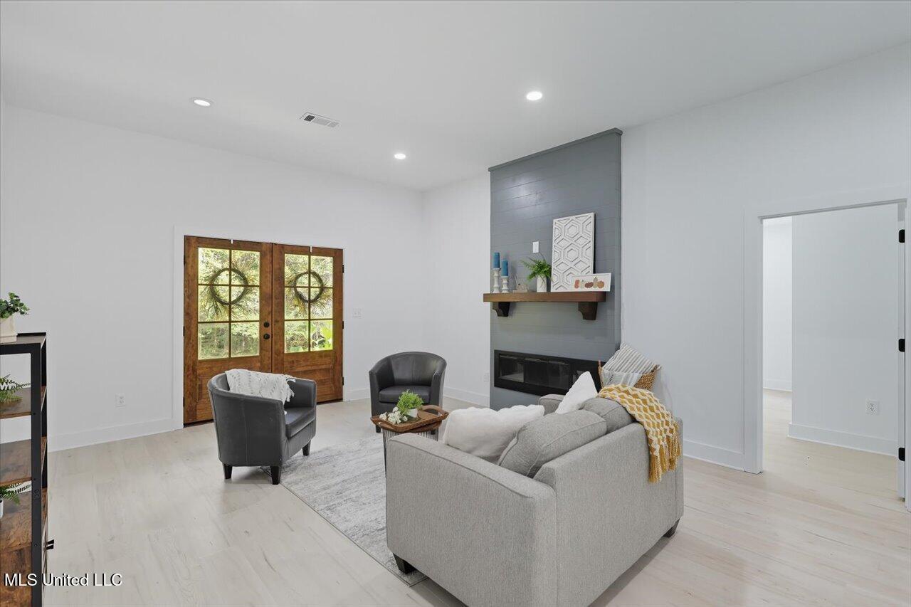 151 Pat Luckett Road Canton, MS 39046 - Photo 10 of 28 08-151 Pat Luckett Rd - Home Tours MS