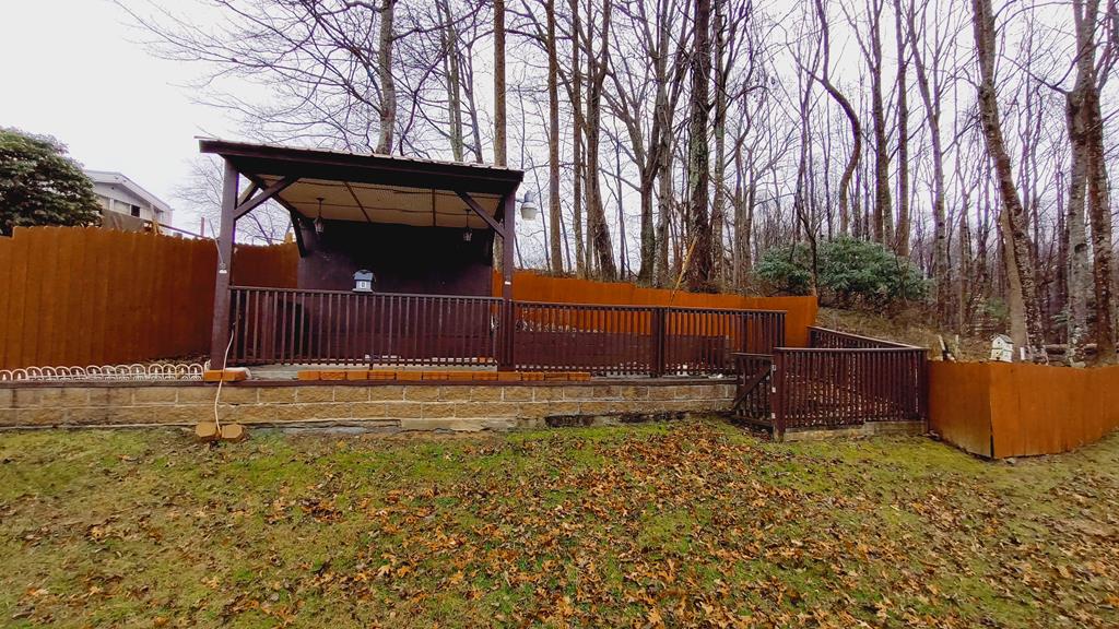 527 Flatwoods Road Marion, VA 24354 - Photo 2 of 25 Gallery Image 2