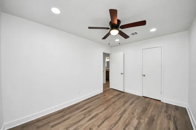 $250,000 | 11410 Rockford Drive, Houston, TX 77048