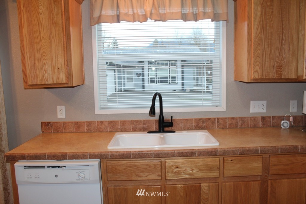 107 South Pass Road, Unit 9 Nooksack, WA 98276 - Photo 4 of 9