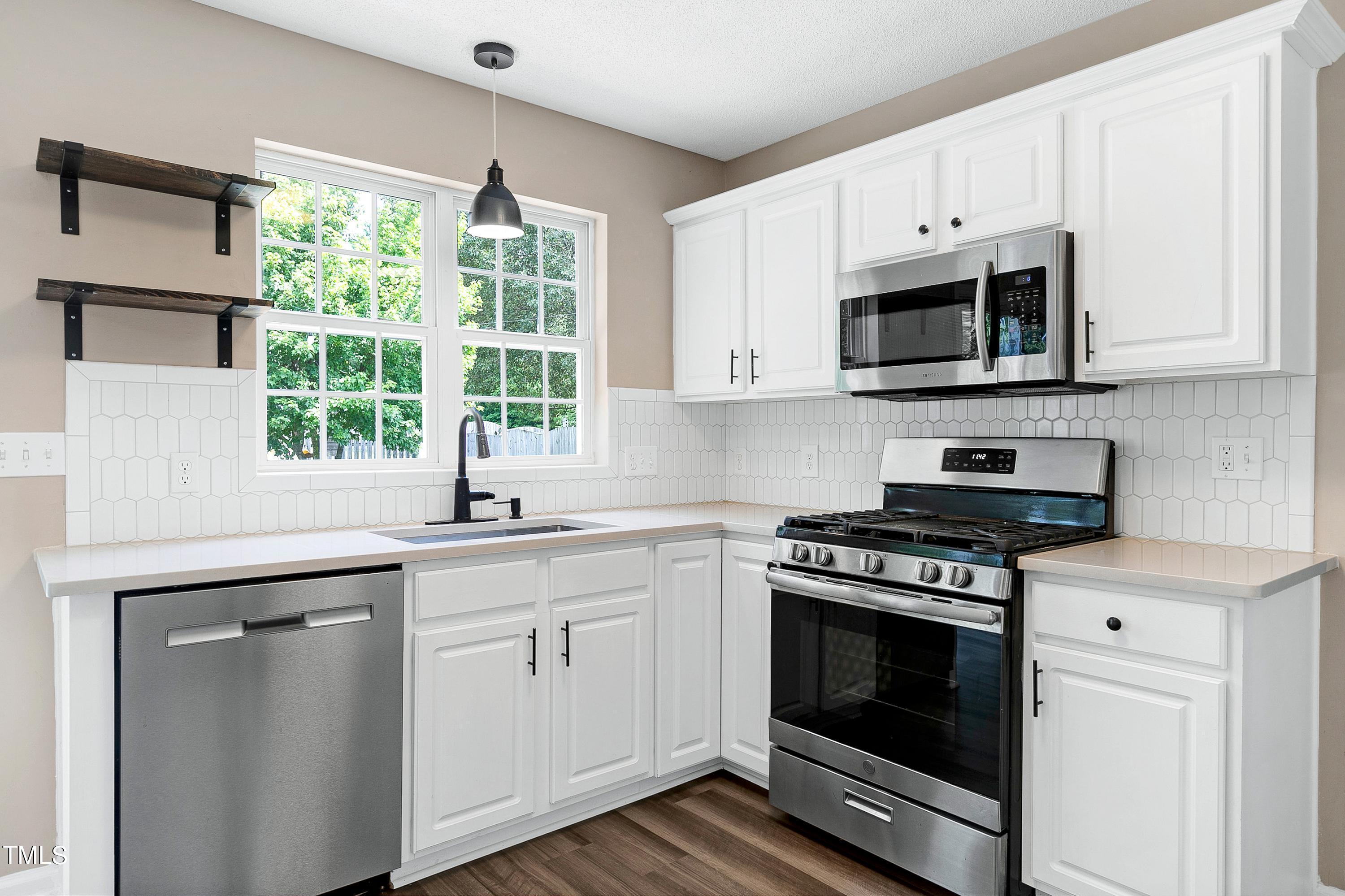4804 Cardinal Grove Boulevard Raleigh, NC 27616 - Photo 11 of 32 259A6357-3000