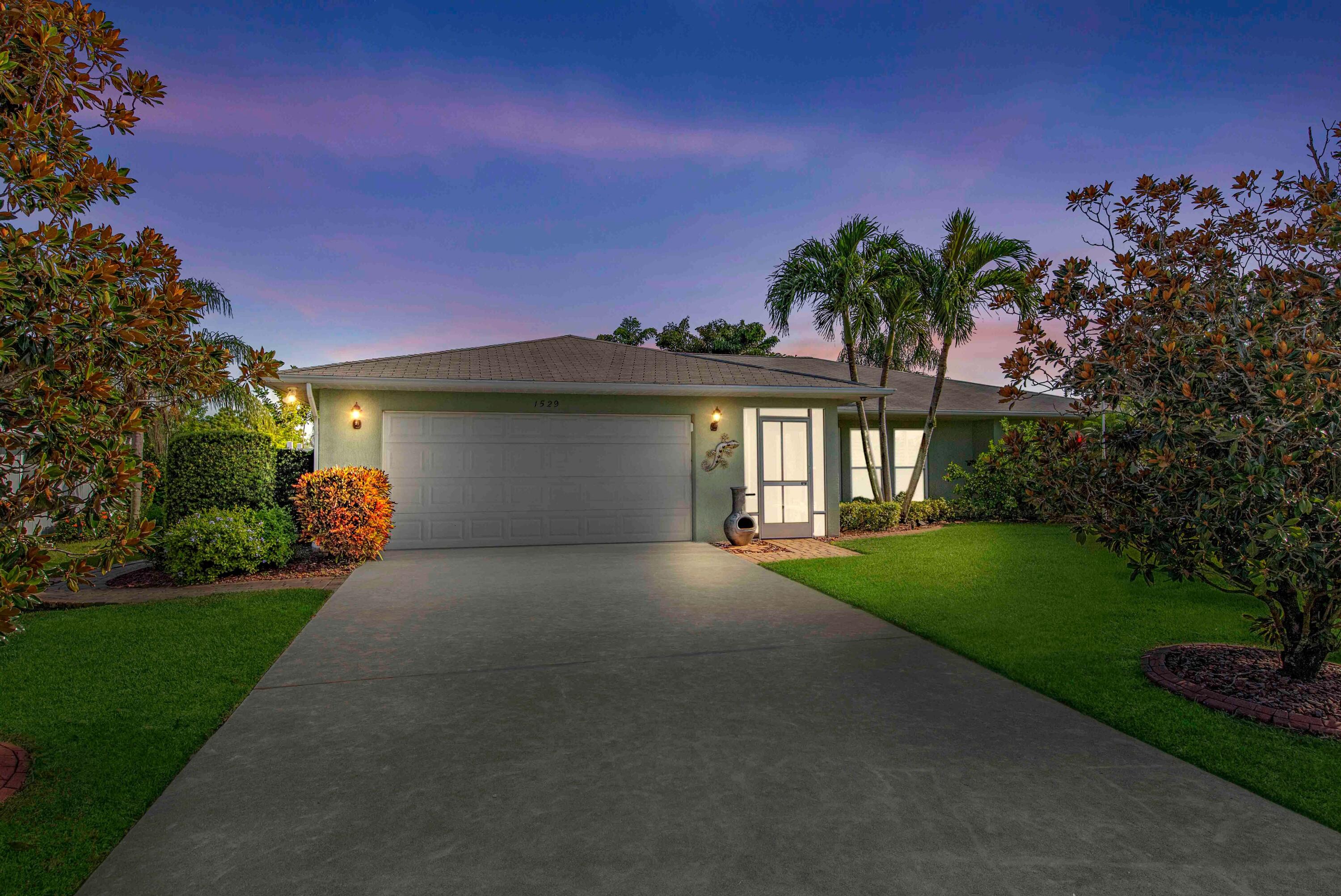 1529 Southeast Pitcher Road Port St. Lucie, FL 34952 - Photo 9 of 60 IMG_3100.dte