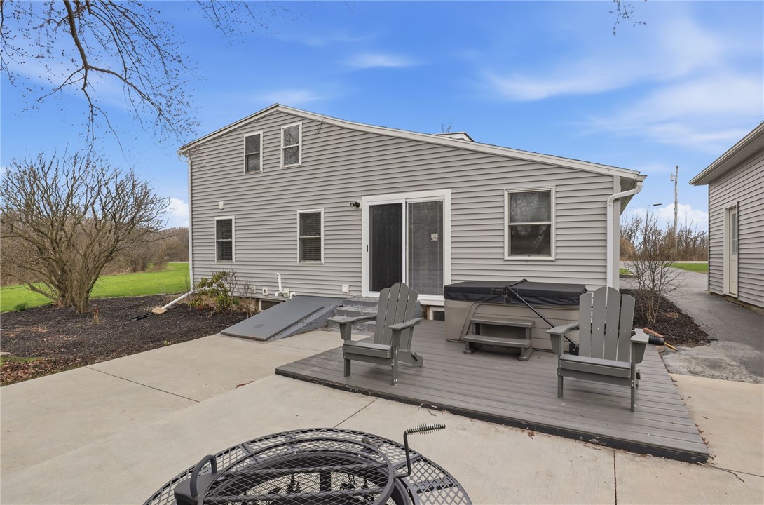 4561 Allen Road Canandaigua Town, NY 14424 - Photo 31 of 38 Exterior back