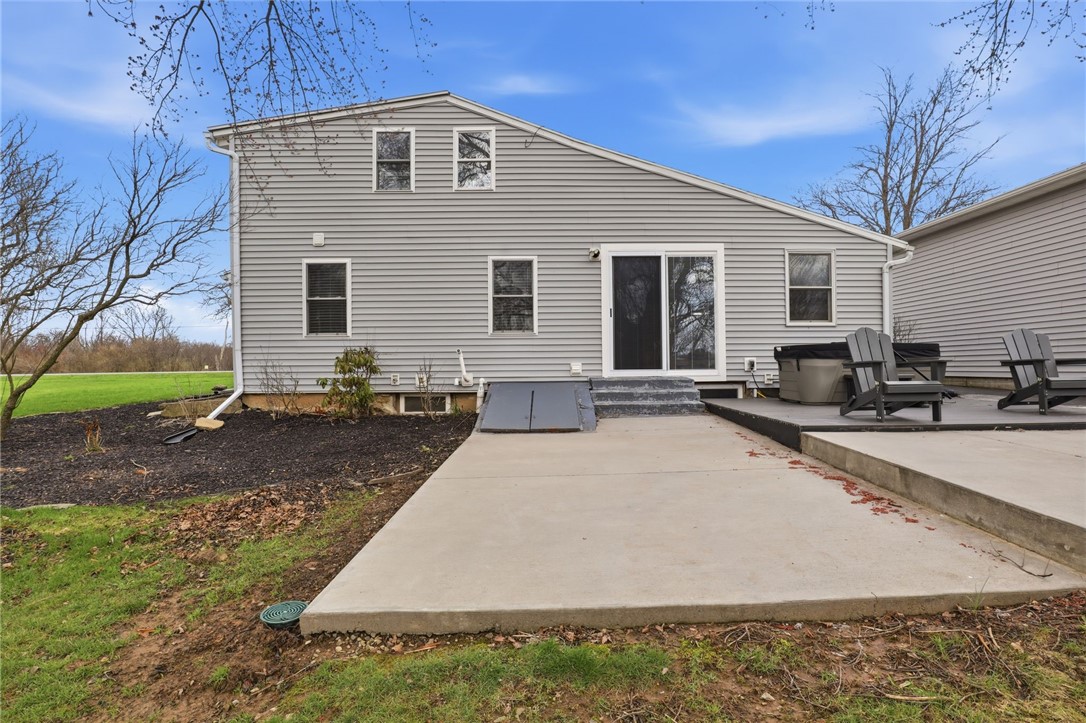 4561 Allen Road Canandaigua Town, NY 14424 - Photo 32 of 38 Exterior back