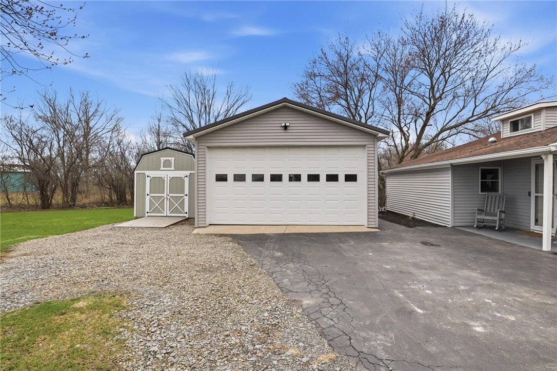 4561 Allen Road Canandaigua Town, NY 14424 - Photo 35 of 38 Garage