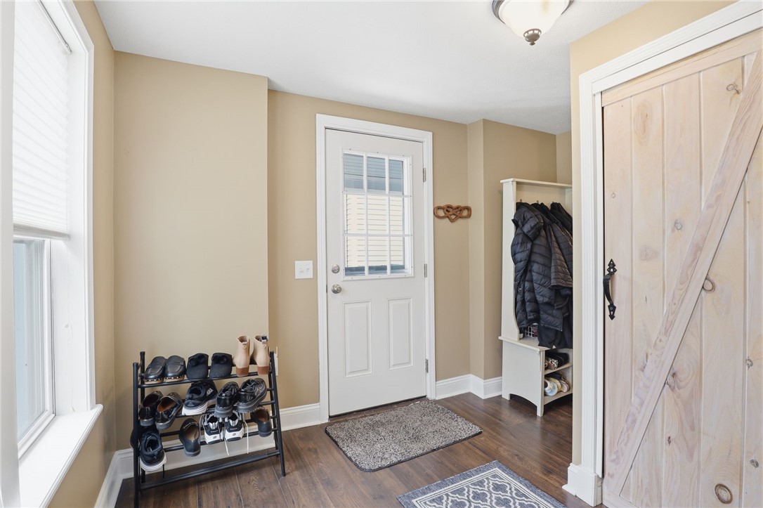 4561 Allen Road Canandaigua Town, NY 14424 - Photo 6 of 38 Foyer