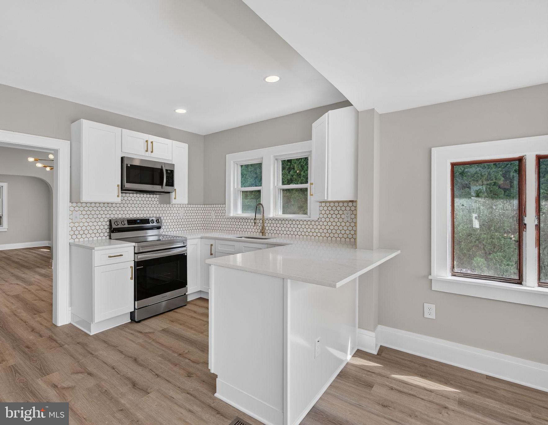 416 East Derry Road Hershey, PA 17033 - Photo 6 of 35