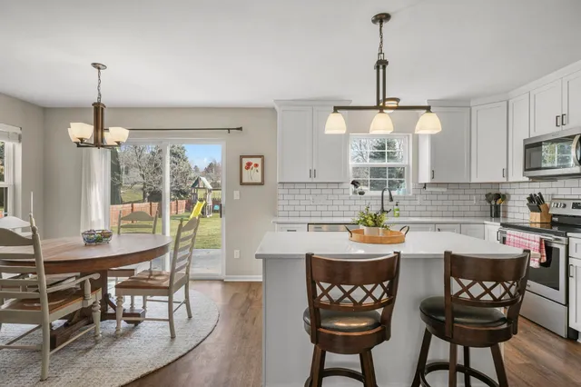 $445,000 | 513 Bridlewood Lane, Watertown, WI 53094