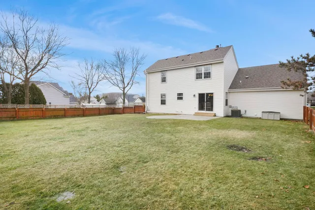 $445,000 | 513 Bridlewood Lane, Watertown, WI 53094