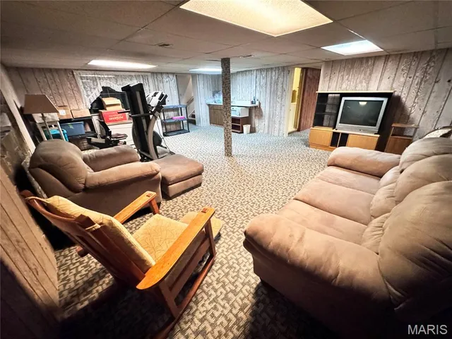 $325,000 | 2141 Sunswept Lane, High Ridge, MO 63049