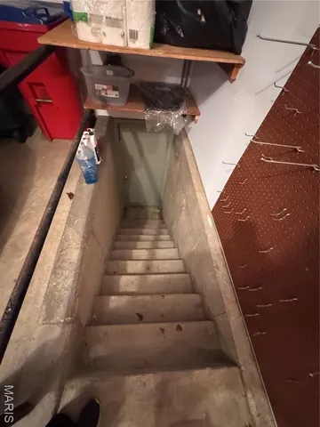 $325,000 | 2141 Sunswept Lane, High Ridge, MO 63049