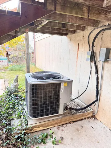 $325,000 | 2141 Sunswept Lane, High Ridge, MO 63049