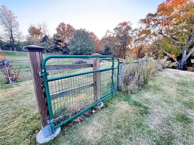 $325,000 | 2141 Sunswept Lane, High Ridge, MO 63049