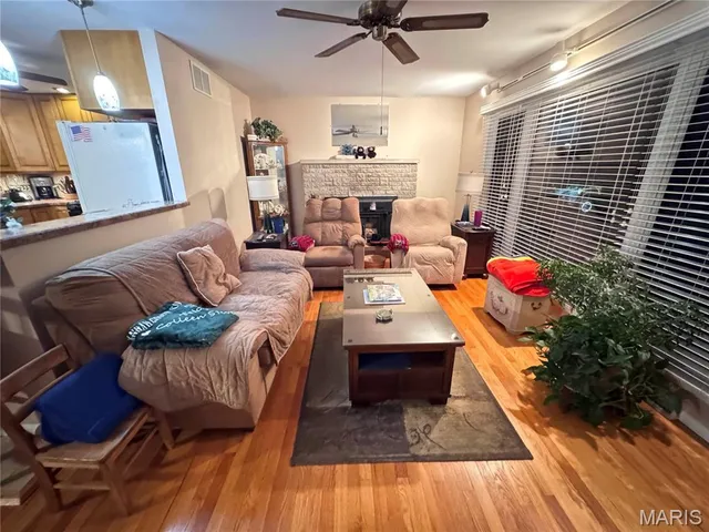 $325,000 | 2141 Sunswept Lane, High Ridge, MO 63049