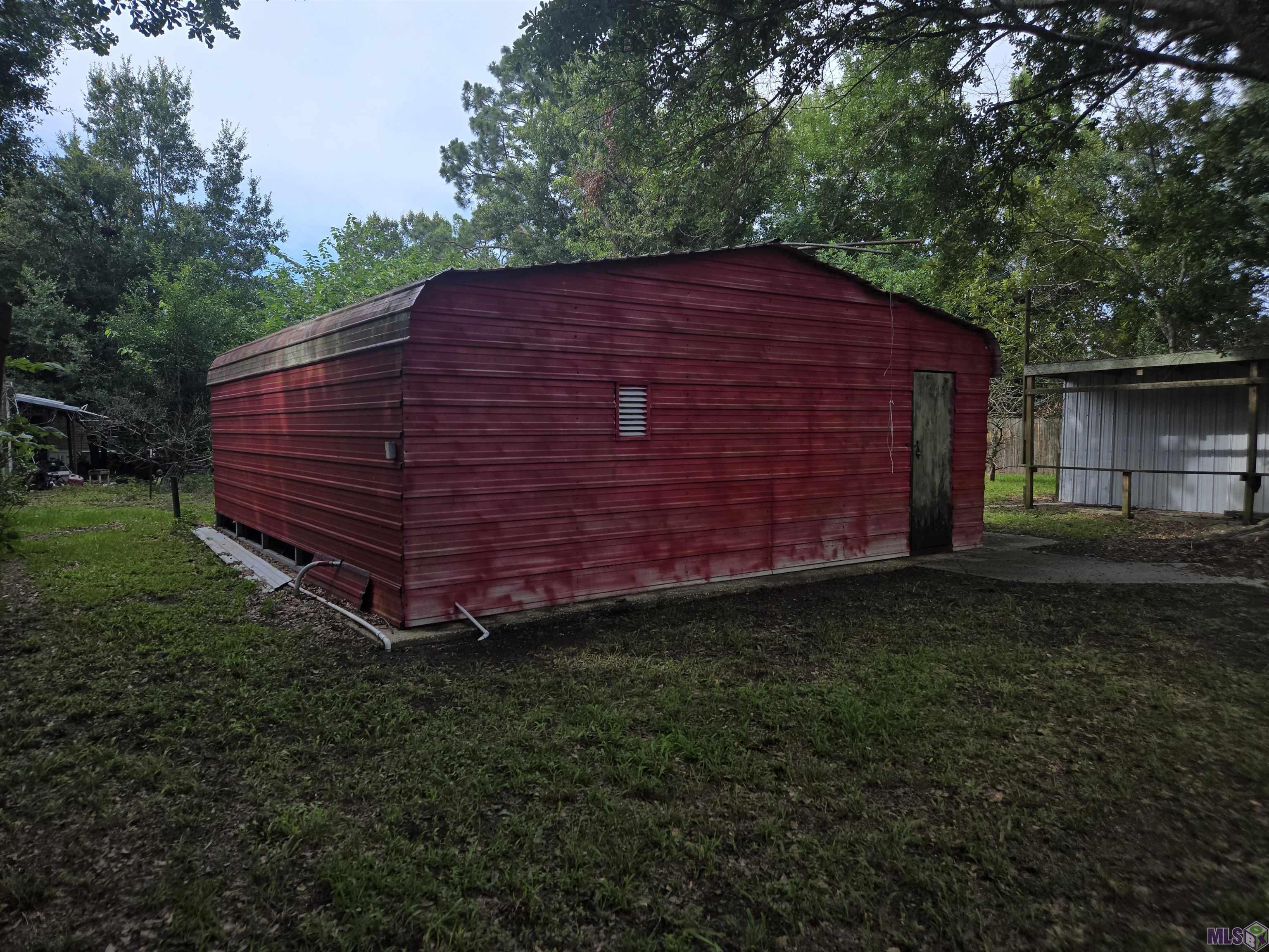 418 Isle Of Cuba Road Schriever, LA 70395 - Photo 2 of 12