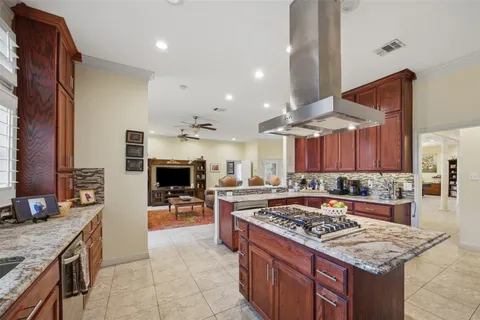 $1,700,000 | 2936 Farm To Market Road 1704, Elgin, TX 78621