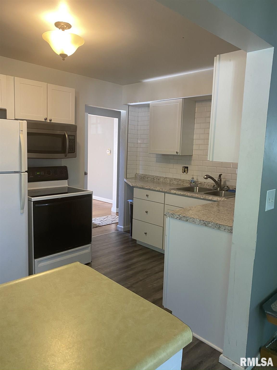 2237 South Spring Street Springfield, IL 62704 - Photo 12 of 26
