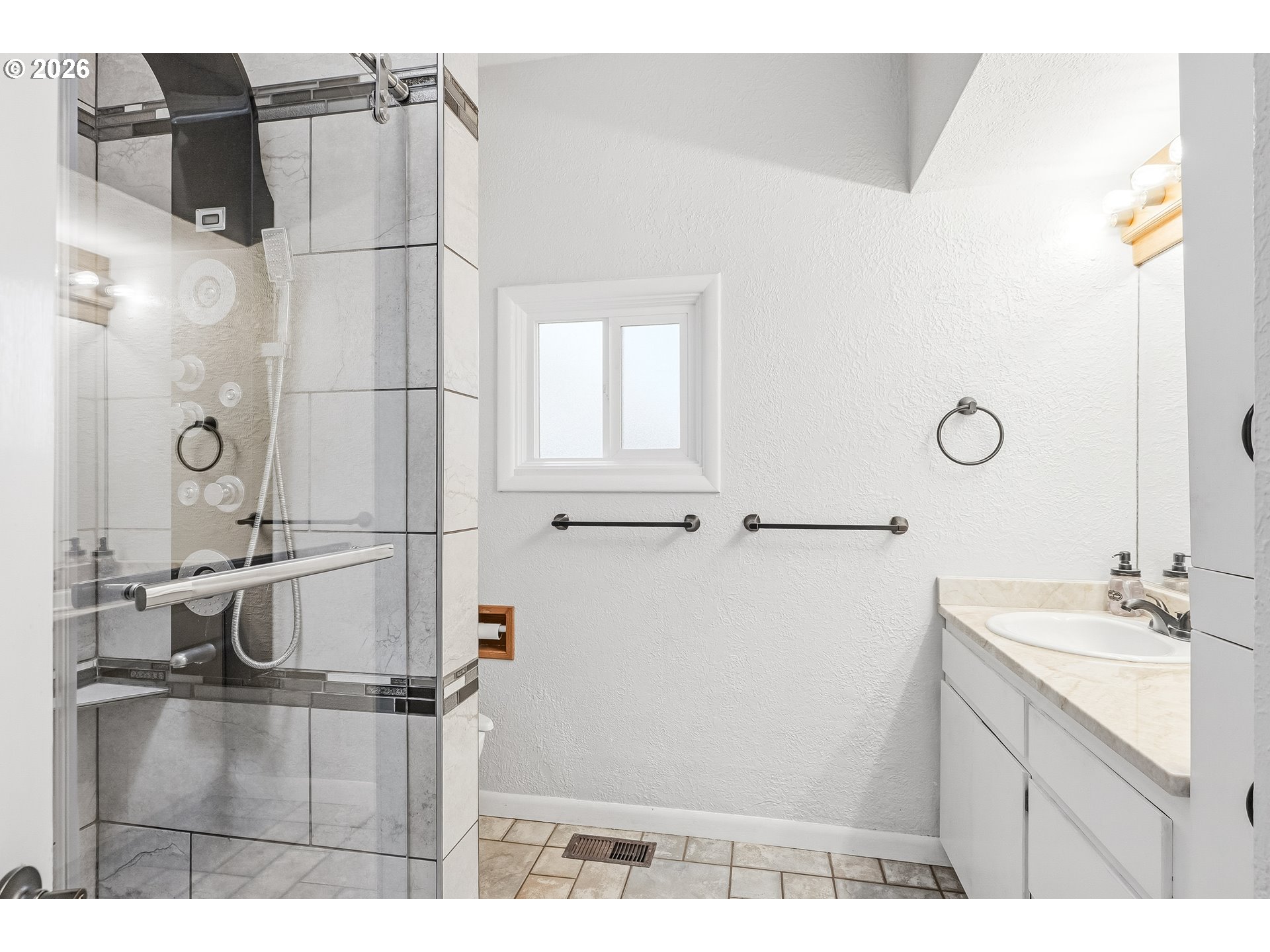 4417 Battle Creek Road Southeast Salem, OR 97302 - Photo 14 of 27