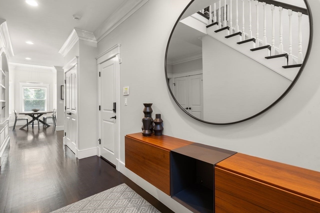 34 Winchester Road, Unit 34 Newton, MA 02458 - Photo 3 of 29 Gallery Image 3