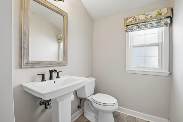 $799,000 | N60W38457 Blackhawk Drive, Oconomowoc, WI 53066