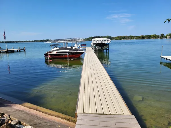 $799,000 | N60W38457 Blackhawk Drive, Oconomowoc, WI 53066