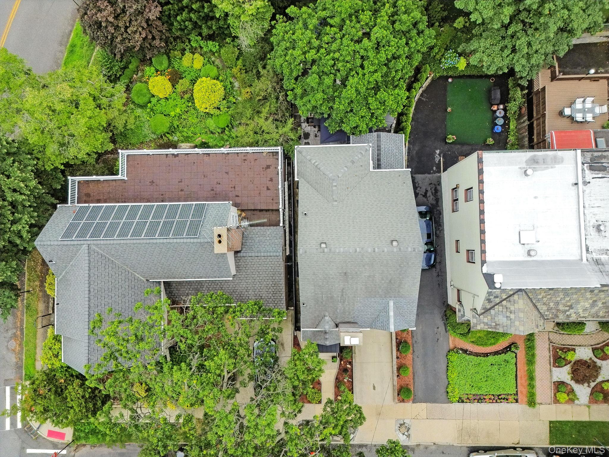 1260 Rhinelander Avenue Bronx, NY 10461 - Photo 4 of 50 View from above of property