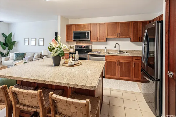 $599,000 | 95-060 Waikalani Drive, Unit A303, Mililani, HI 96789