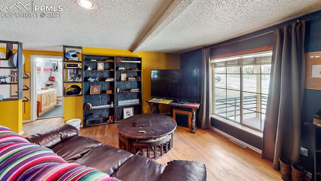 916 Alexander Road Colorado Springs, CO 80909 - Photo 8 of 24