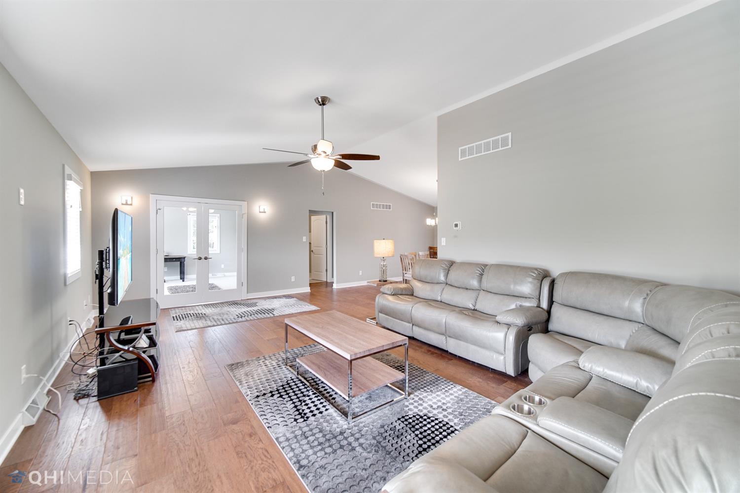 744 Meridian Road Valparaiso, IN 46385 - Photo 15 of 35 1500x1000