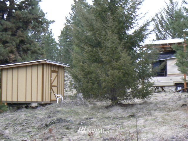 19 Miners Ridge Road Oroville, WA 98844 - Photo 2 of 6