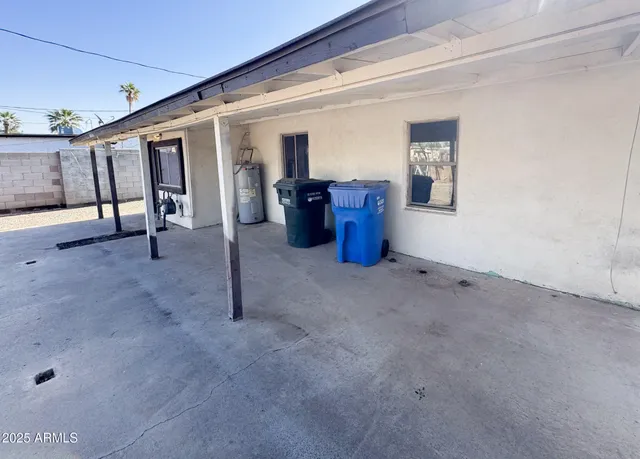 $1,895 | 2134 East Oak Street, Phoenix, AZ 85006