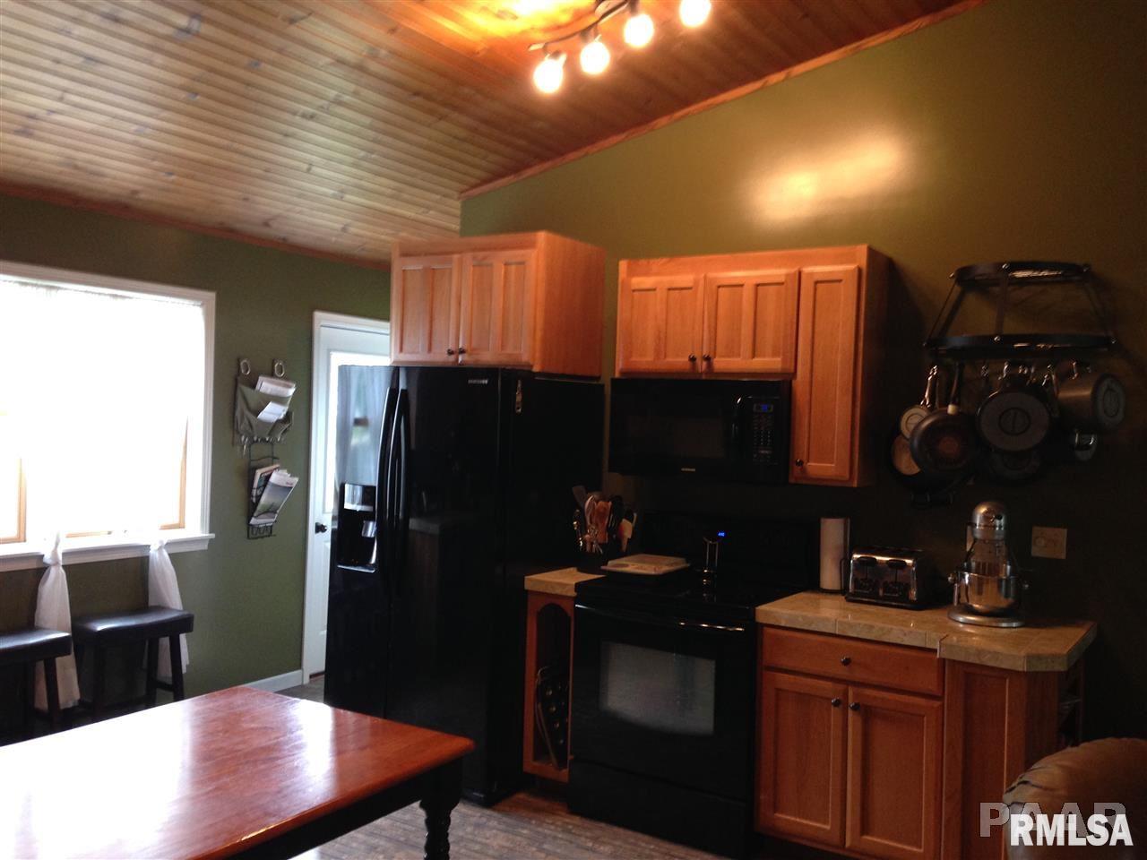 147 Sheffield Road Groveland, IL 61535 - Photo 11 of 35
