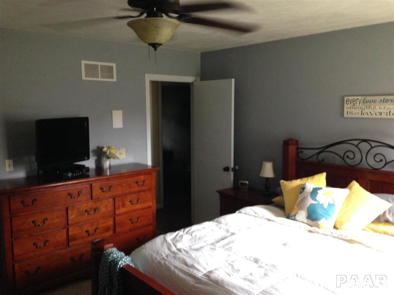 147 Sheffield Road Groveland, IL 61535 - Photo 15 of 35