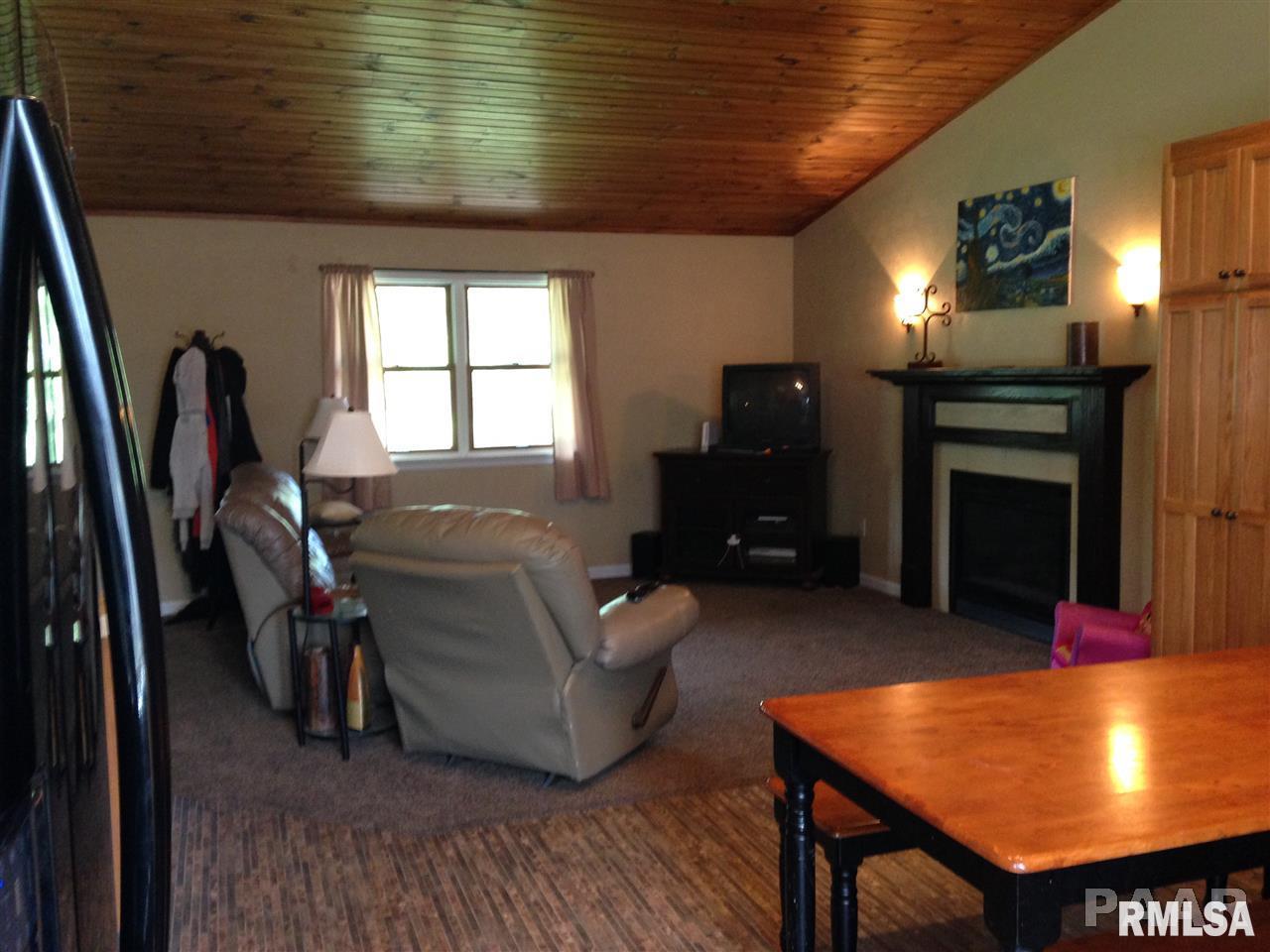 147 Sheffield Road Groveland, IL 61535 - Photo 5 of 35
