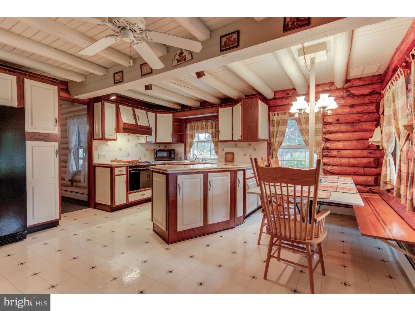 978 Chesterville Road Oxford, PA 19363 - Photo 8 of 25 Kitchen