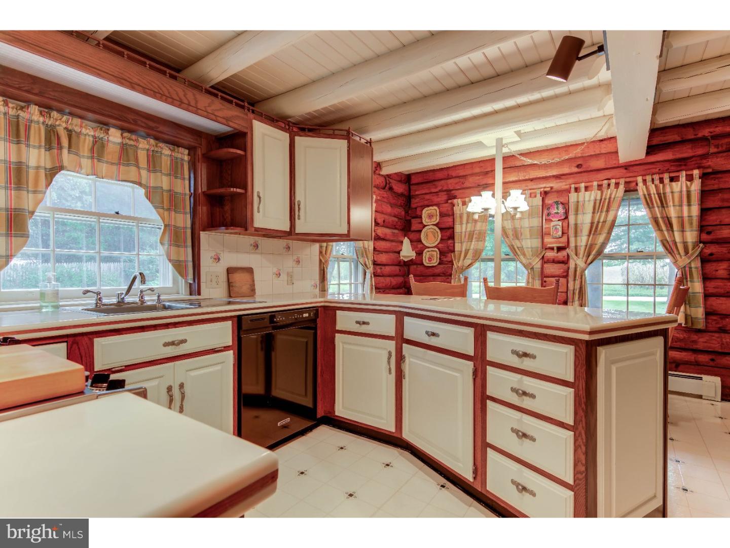 978 Chesterville Road Oxford, PA 19363 - Photo 10 of 25 Kitchen