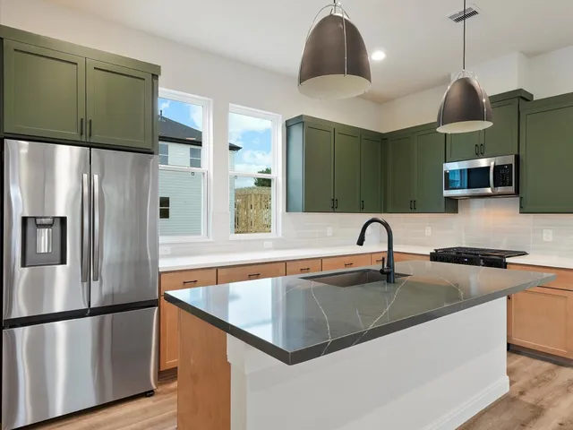 $399,990 | 4830 Pinemont Drive, Houston, TX 77092