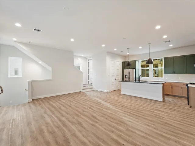 $399,990 | 4830 Pinemont Drive, Houston, TX 77092