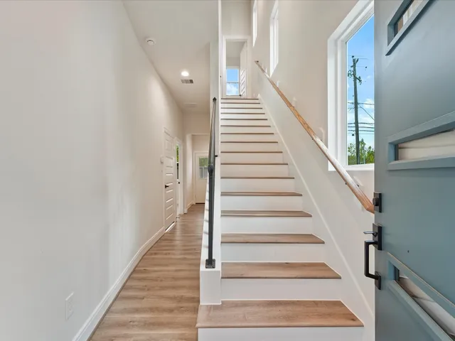 $399,990 | 4830 Pinemont Drive, Houston, TX 77092