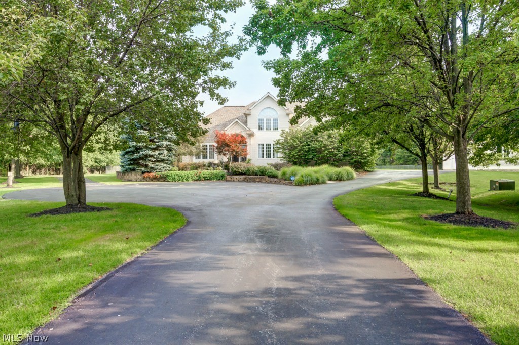 5520 Highland Road Cleveland, OH 44143 - Photo 1 of 25 Gallery Image 1